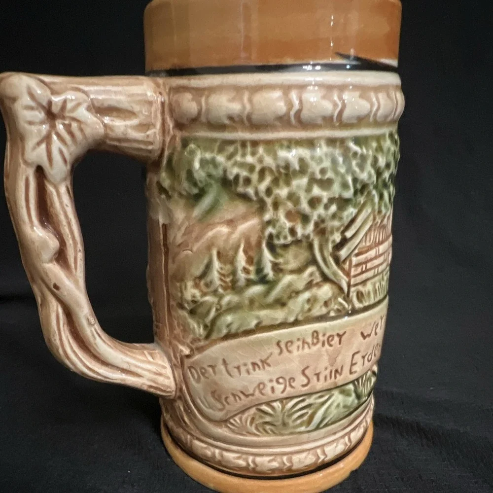 Vintage Giftcraft Toronto Japan Beer Stein German Tavern Relief MCM